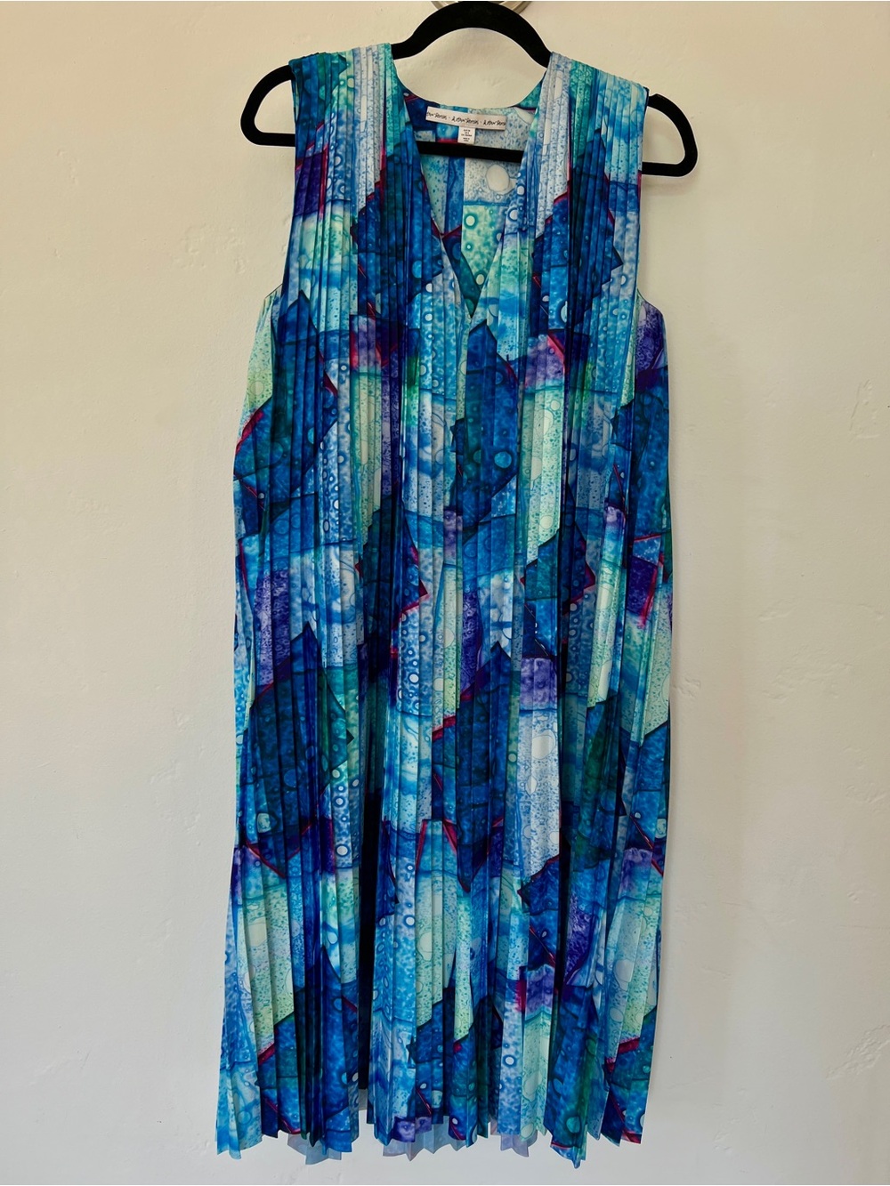 & Other Stories Sleeveless Blue Mosaic Pleated Dress